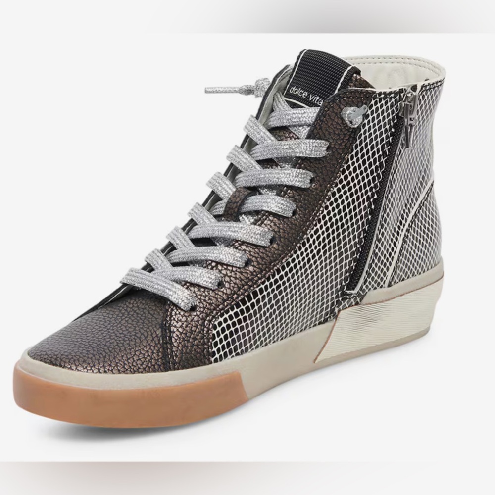 Zohara mecury leather sneaker size 7
